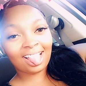 Meet your Posher, Ebony